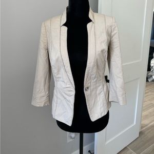 Fitted blazer